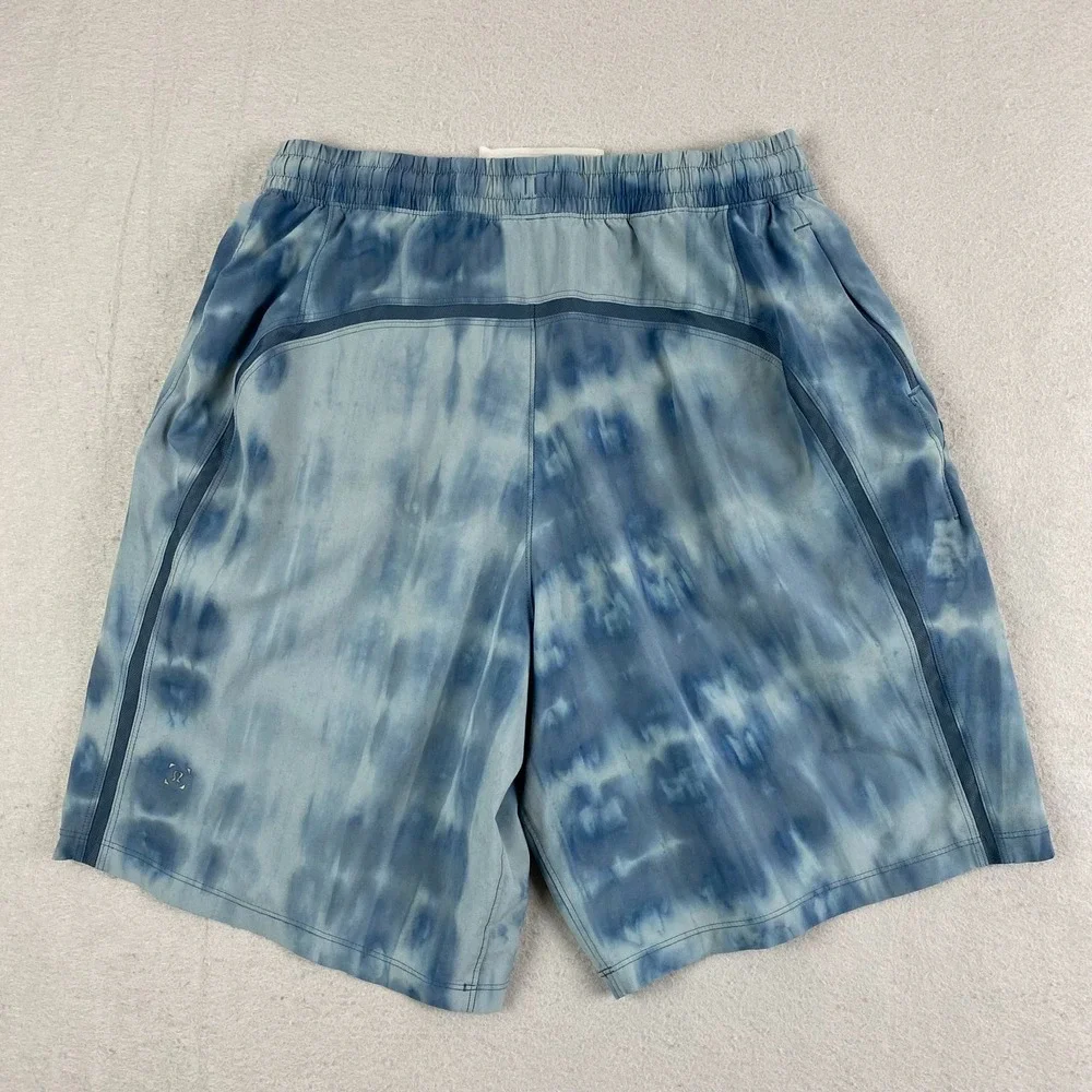 Lululemon mens Pace Breaker Shorts M WBCA Blue Dye Print 9